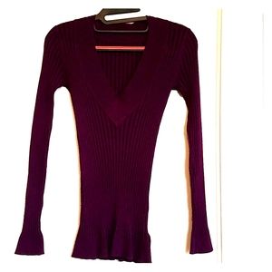 Long sleeve v neck sweater